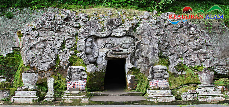 Keajaiban Alam Goa Gajah, Elephant Cave Temple, Bali