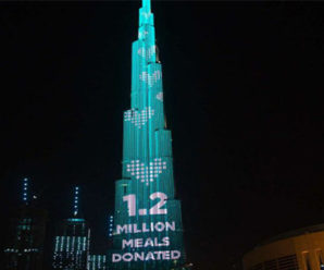 Ditengah Pandemi COVID-19 Burj Khalifa Disulap Jadi Kotak Amal Dengan Jutaan Lampu Bersinar